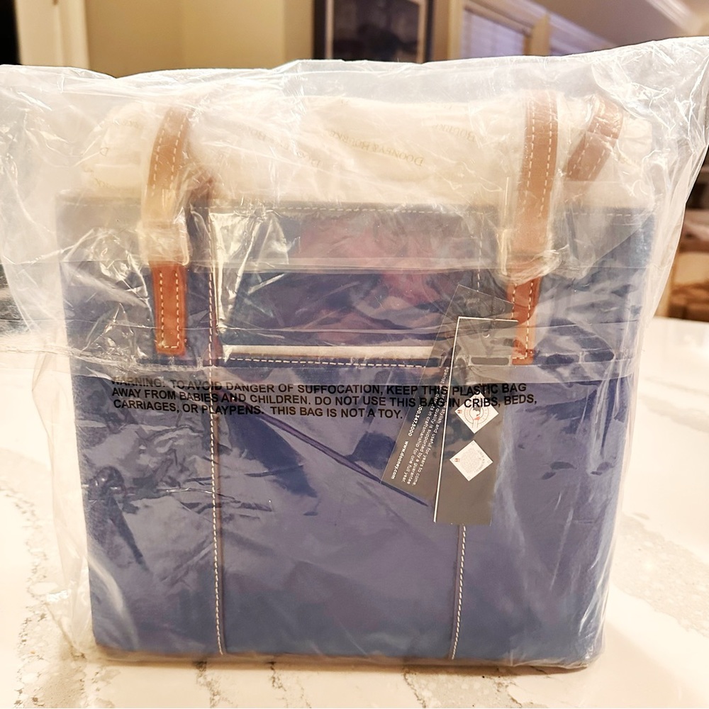 Dooney & Burke Kansas City Royals Small Lexington Tote - Picture 6 of 9